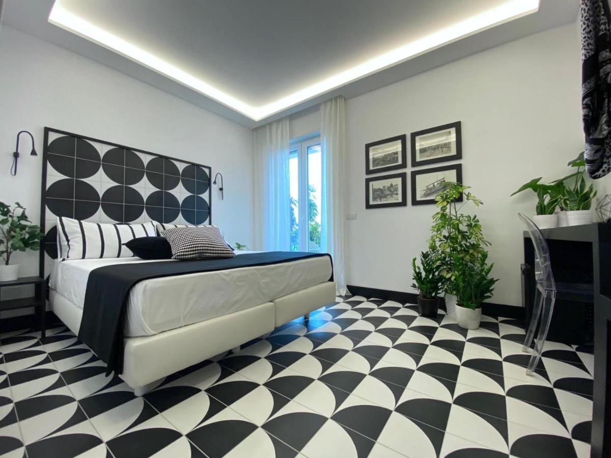 Nerobianco B&B Sorrento Bagian luar foto