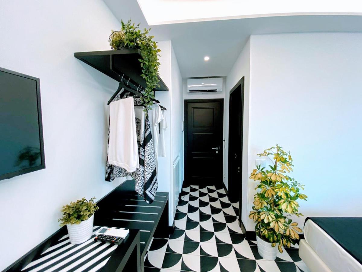 Nerobianco B&B Sorrento Bagian luar foto